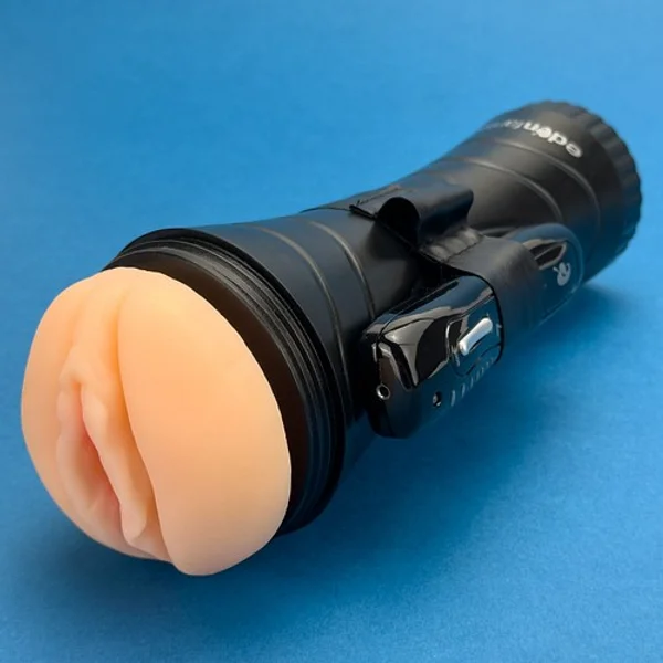 Vibrating pussy in a plastic case — image 6 of 12