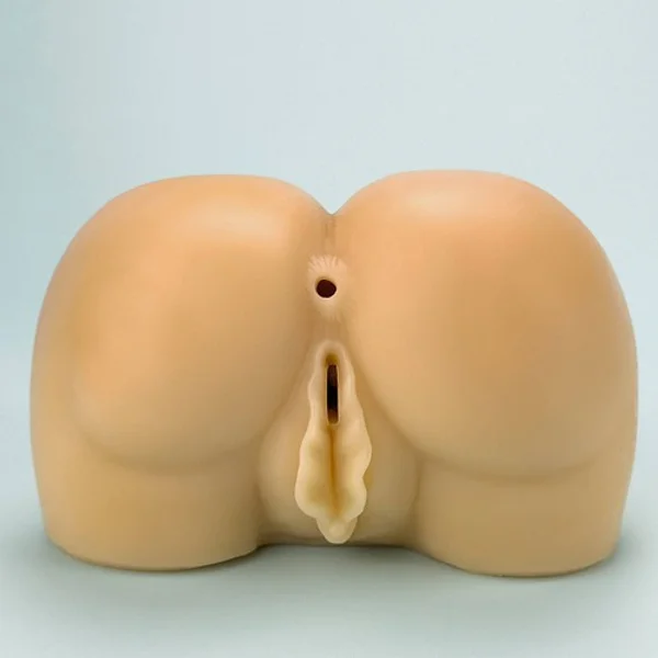 Doggie pussy and ass — image 7 of 9