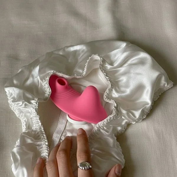 Hot affair — image 6 of 9