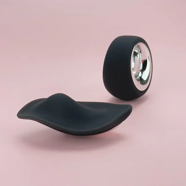 Date night panty vibrator — image 7 of 12