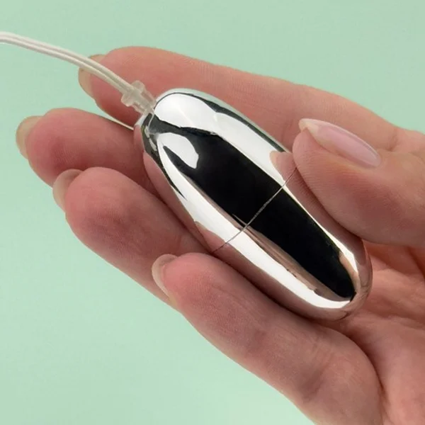 Simple pleasures multispeed vibrating egg — image 7 of 11