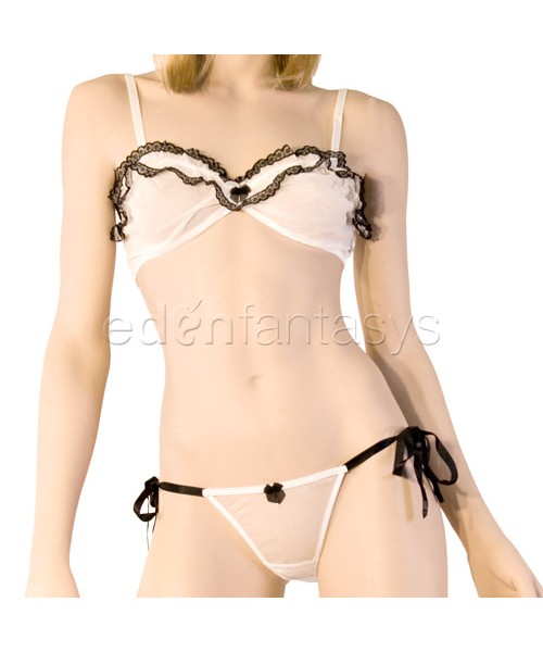 Lace ruffled bra and rhumba panties