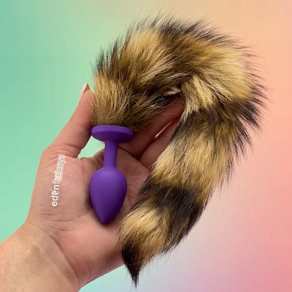Foxy — image 3 of 8