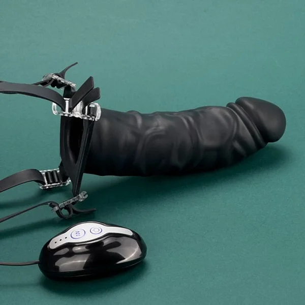 Vibrating hollow strap-on — image 4 of 11