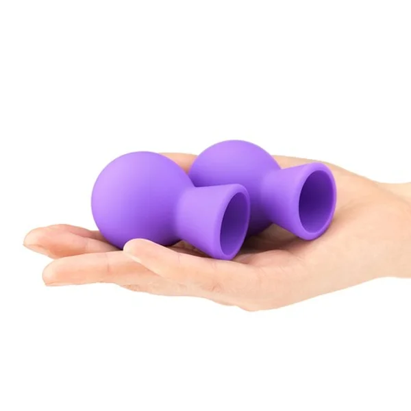Large nipple suckers — image 10 of 12