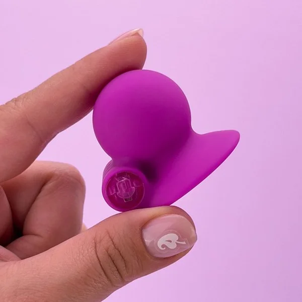 Vibrating nipple sucker — image 7 of 11