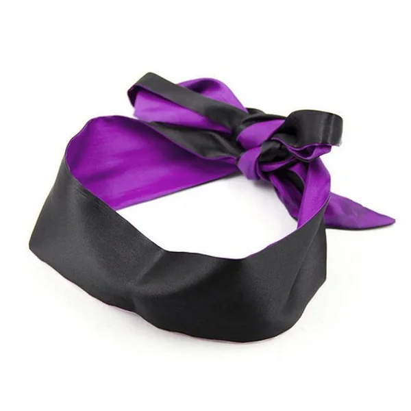 Double sided satin blindfold — image 8 of 14
