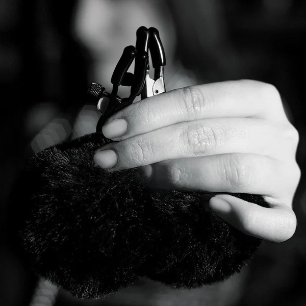 Noir Pom Adjustable Nipple Clamps — image 16 of 16