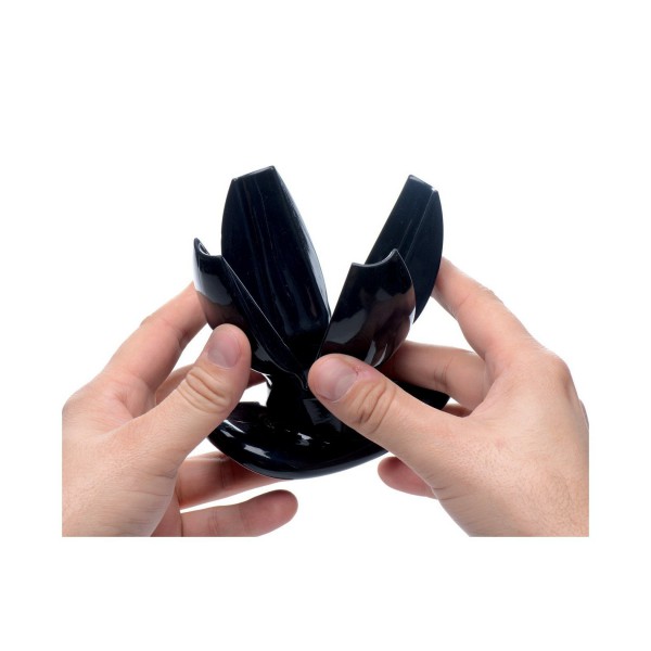 Master Series Claw Expanding Anal Dilator — image 5 of 13