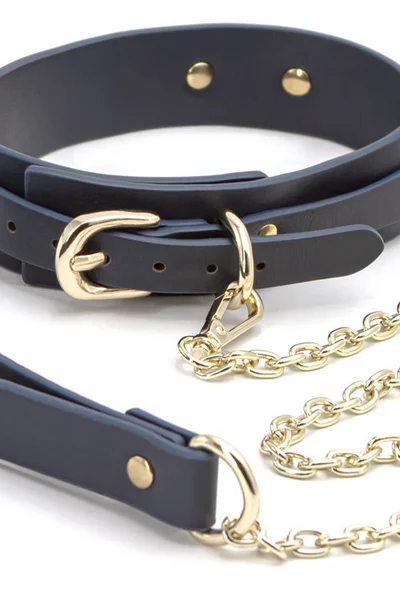nsnovelties Bondage Couture Vegan Leather Collar & Leash — image 4 of 8