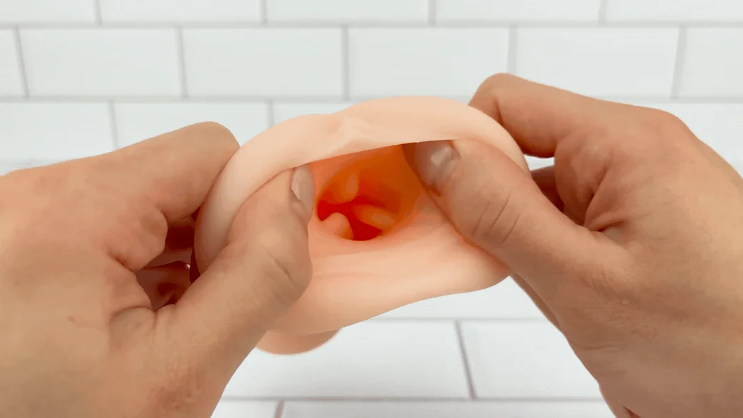 Realstic Handheld Stroker — image 16 of 21