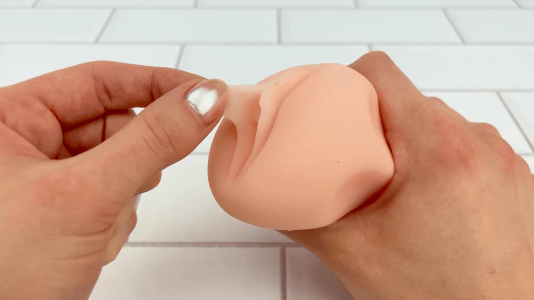 Easy Grip Masturbator — image 19 of 21
