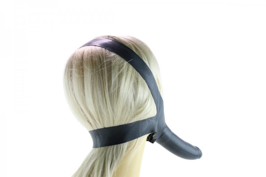 The Accomodator Oral Strap-On