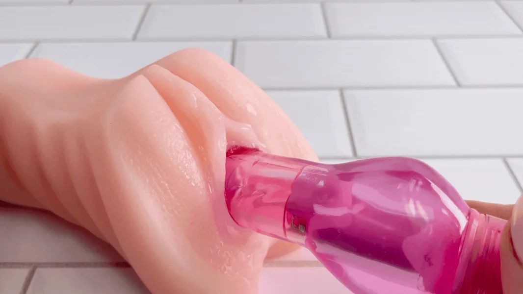 Pink Sapphire Waterproof Vibrator — image 20 of 24