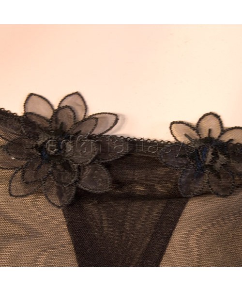 Flower applique bra set