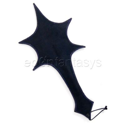 Spider paddle entrap her