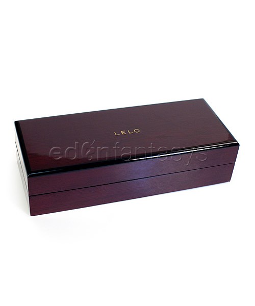 EARL Stainless Steel