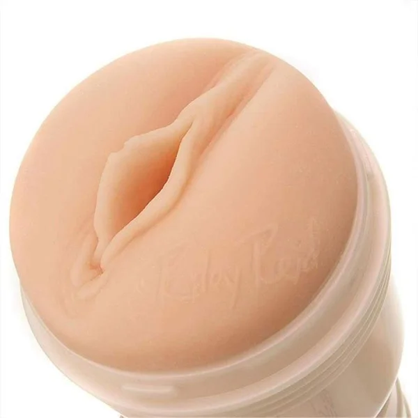 Riley Reid Fleshlight Girls Utopia Texture Discreet Pocket Pussy — image 10 of 15