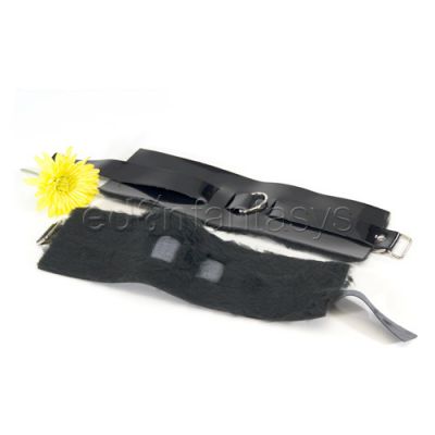 Ankle cuffs patent leather