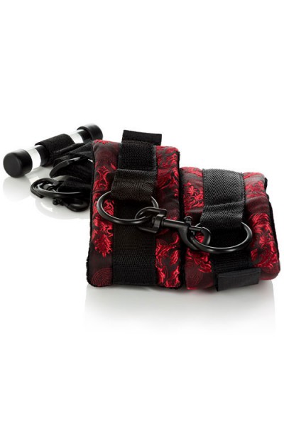 Scandal Over-The-Door Cuffs by California Exotic