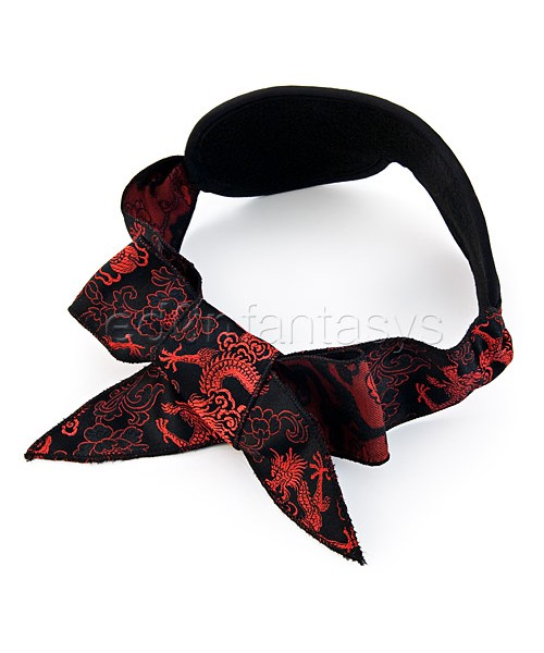 Silk sashay blindfold
