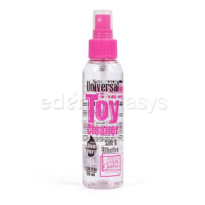 Universal toy cleaner with aloe
