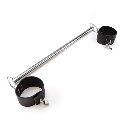 Luxury bondage bar with cuffs