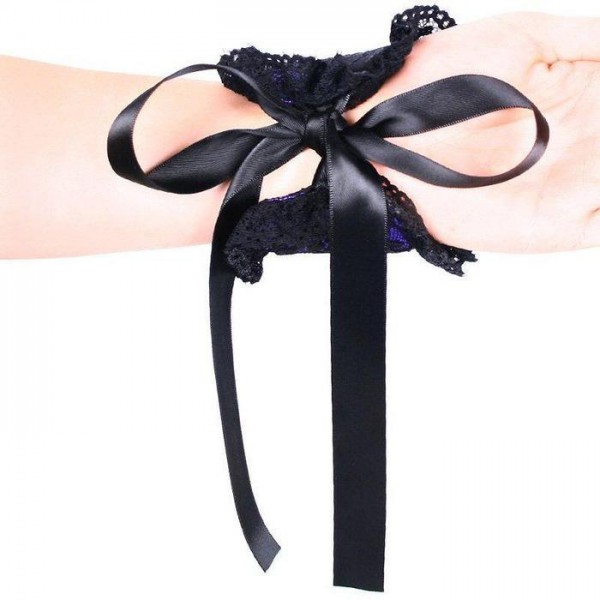 Luxurious Lace Blindfold and Handcuff Set