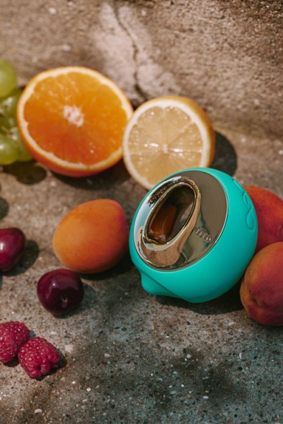 Lelo Ora 3 Clitoral Vibrator With Swirling Pleasure Bead