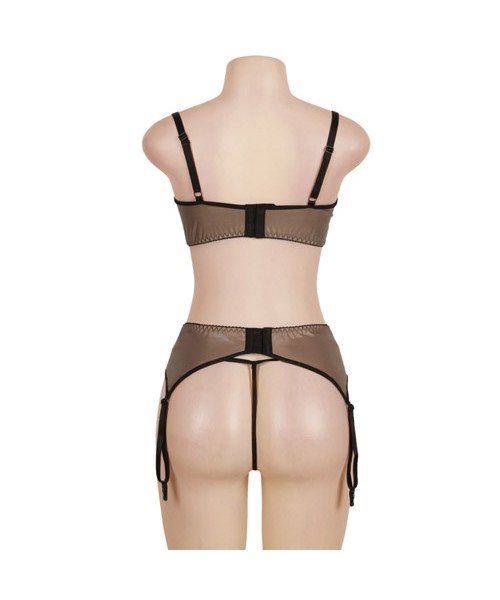 Embrace shelf bra set