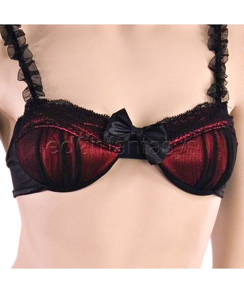 Luxurious bra with garterbelt and g-string