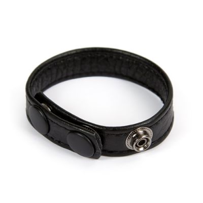 Macho cock ring