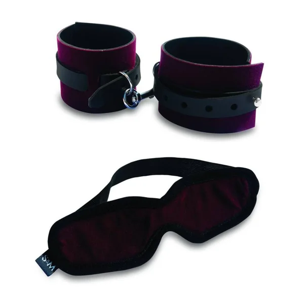Sportsheets Enchanted Kit Bondage Cuffs and Blindfold Set — image 12 of 20