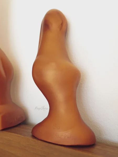 SquarePegToys® Happy Hour Plug SuperSoft Bronze Silicone — image 13 of 20
