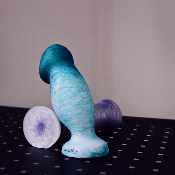Uberrime Sensi Soft Silicone Vaginal Plug Dildo — image 17 of 25