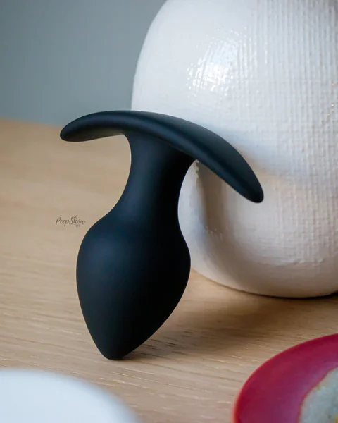 Forto F-60 Spade Butt Plug by FemmeFunn - 3 Sizes — image 7 of 17