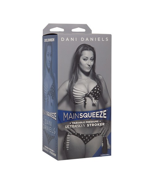 Main squeeze Dani Daniels pussy