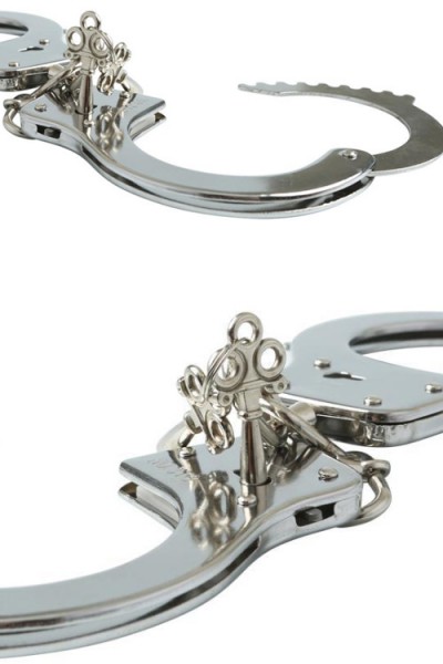 Sex & Mischief Lightweight Classic Metal Handcuffs